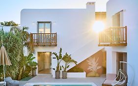 Adorno Beach Hotel And Suites